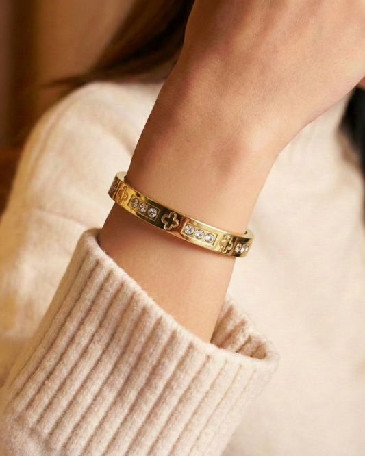 Solika Gold Clover Bracelet