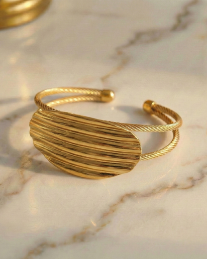 Solika Golden Wave Cuff