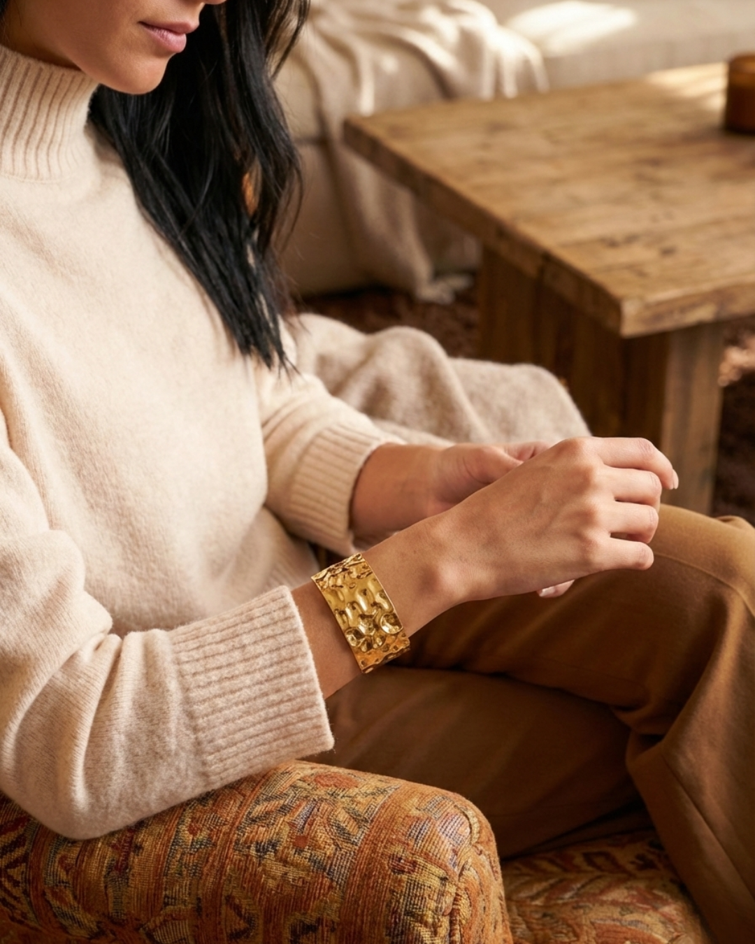Solika Gold Textured Cuff