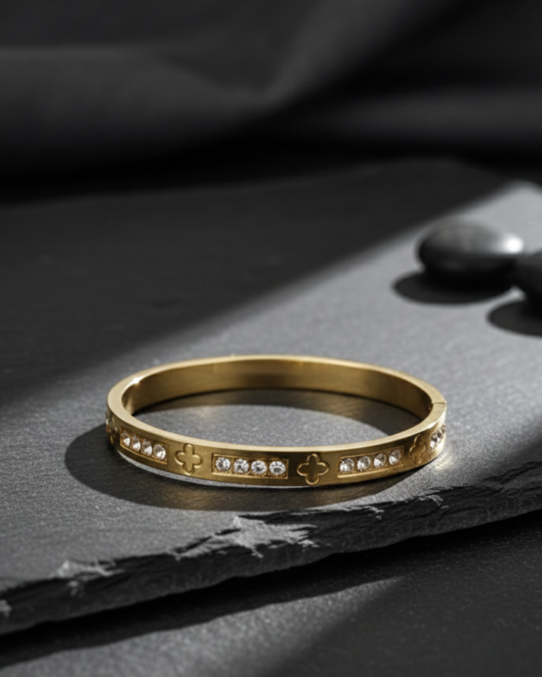 Solika Gold Clover Bracelet